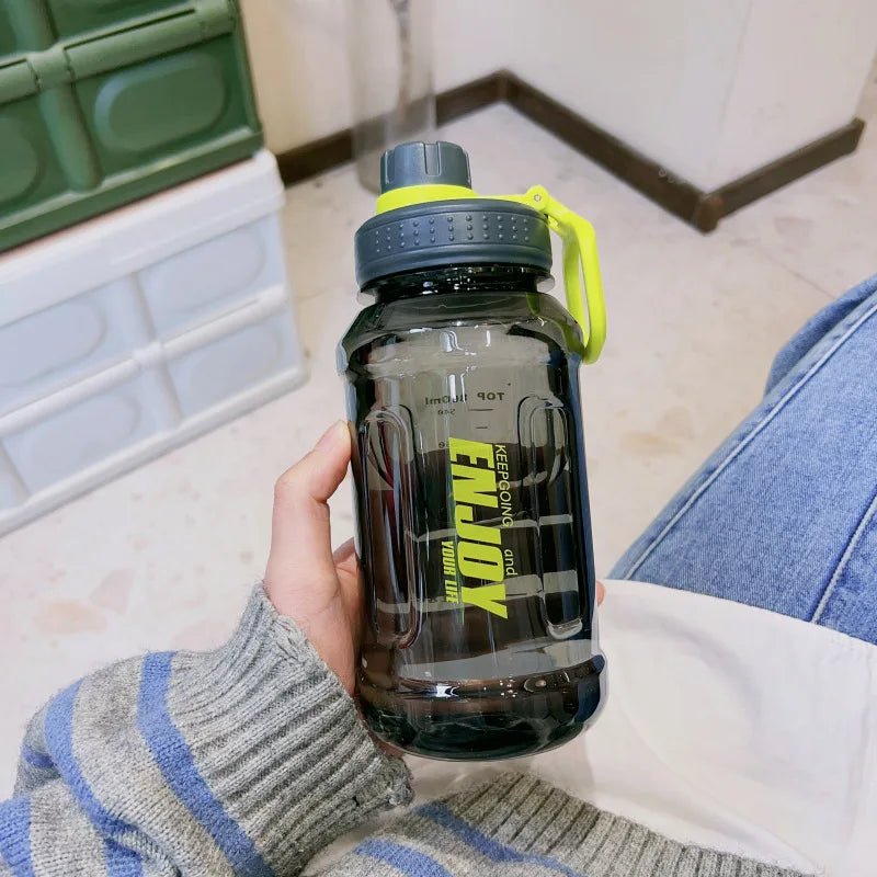 
                  
                    1 Liter Sport Bottle with Filter - MOUNT
                  
                