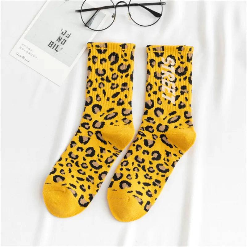 
                  
                    1pair New Arrival Retro Leopard Letters Socks Women Street Harajuku Socks Women Casual Cotton Girls Autumn Long Skateboard Socks - MOUNT
                  
                