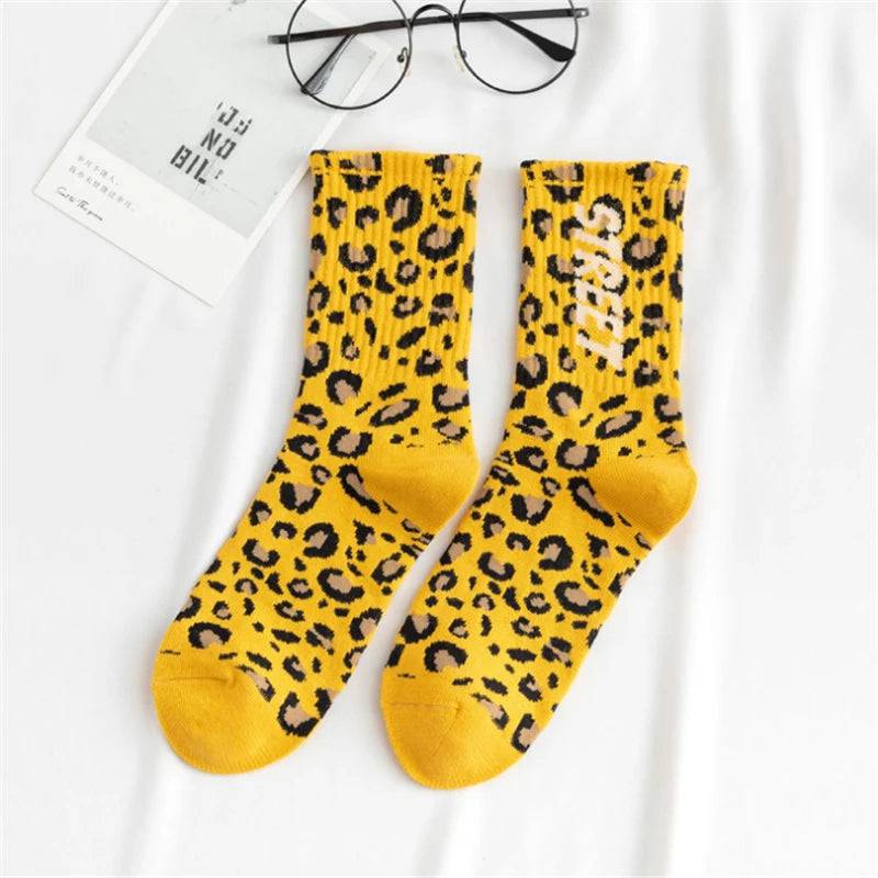 
                  
                    1pair New Arrival Retro Leopard Letters Socks Women Street Harajuku Socks Women Casual Cotton Girls Autumn Long Skateboard Socks - MOUNT
                  
                