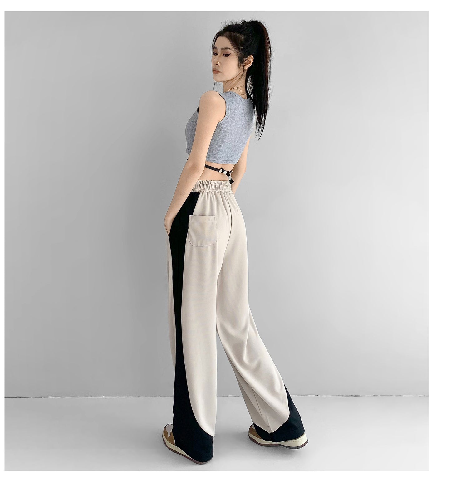 
                  
                    Loose Fitting Fashionable Sports Pants For Women
                  
                