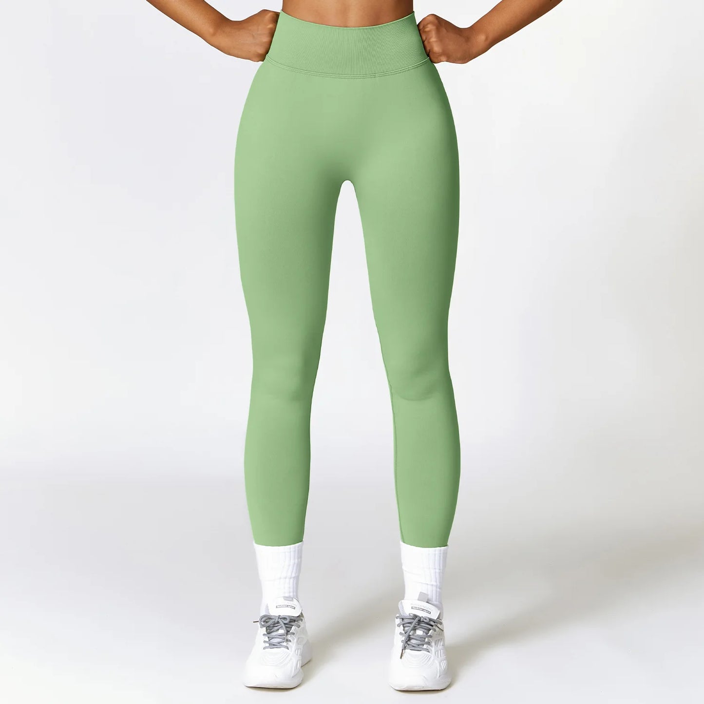 
                  
                    Women Seamless V Back Leggings Gym Outfit Fitness leggins Outdoor Yoga Pants Push Up Tights Halter Bras Sports sets Nylon
                  
                