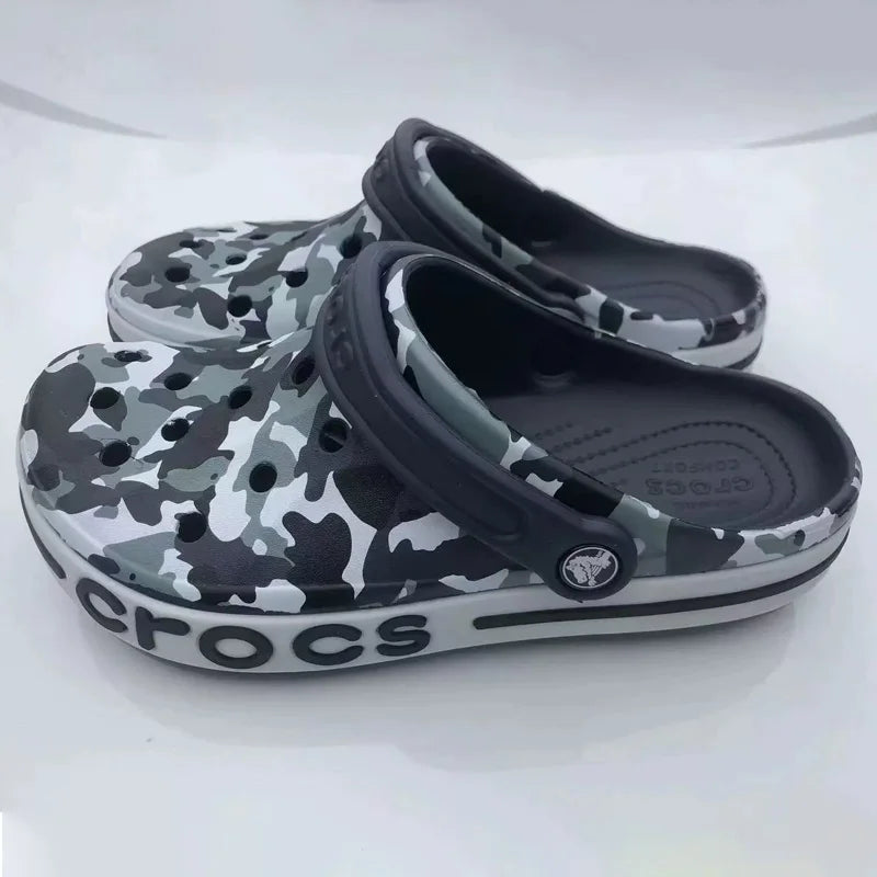 
                  
                    Crocs Camouflage Classic Clog Men's Women's Casual Sandals Unisex Closed-Toe Slip-Ons Outdoor Breathable Beach Shoes
                  
                