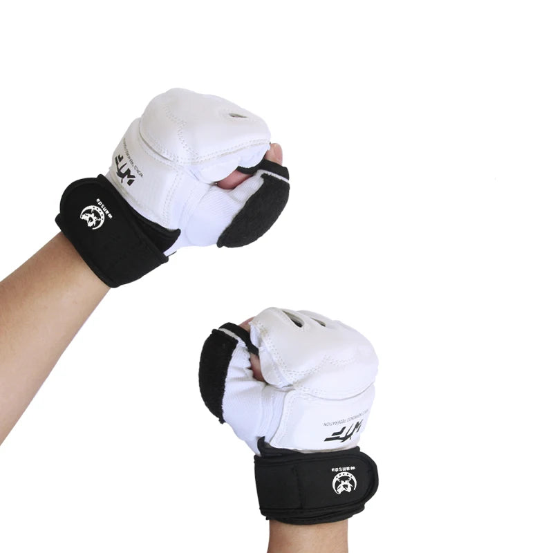 
                  
                    High Quality Kick Boxing Gloves MMA Gloves Muay Thai Training Boxer Fight Equipment Half Mitts PU Leather Black Boxing Equipment
                  
                