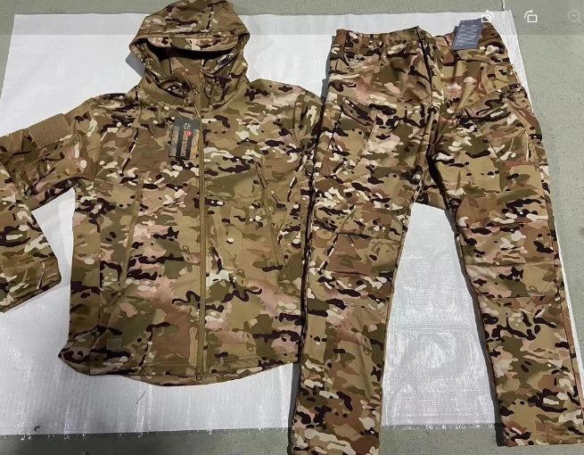 
                  
                    Outdoor Shark Skin Warmth Set Camo Plush Thickened Coat Autumn/Winter Racing Top Does Not Include Cuff Logo Pattern
                  
                