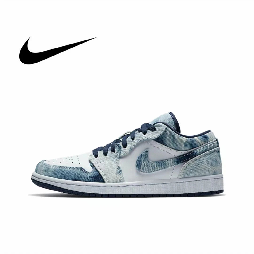 
                  
                    Nike Air Jordan 1
                  
                