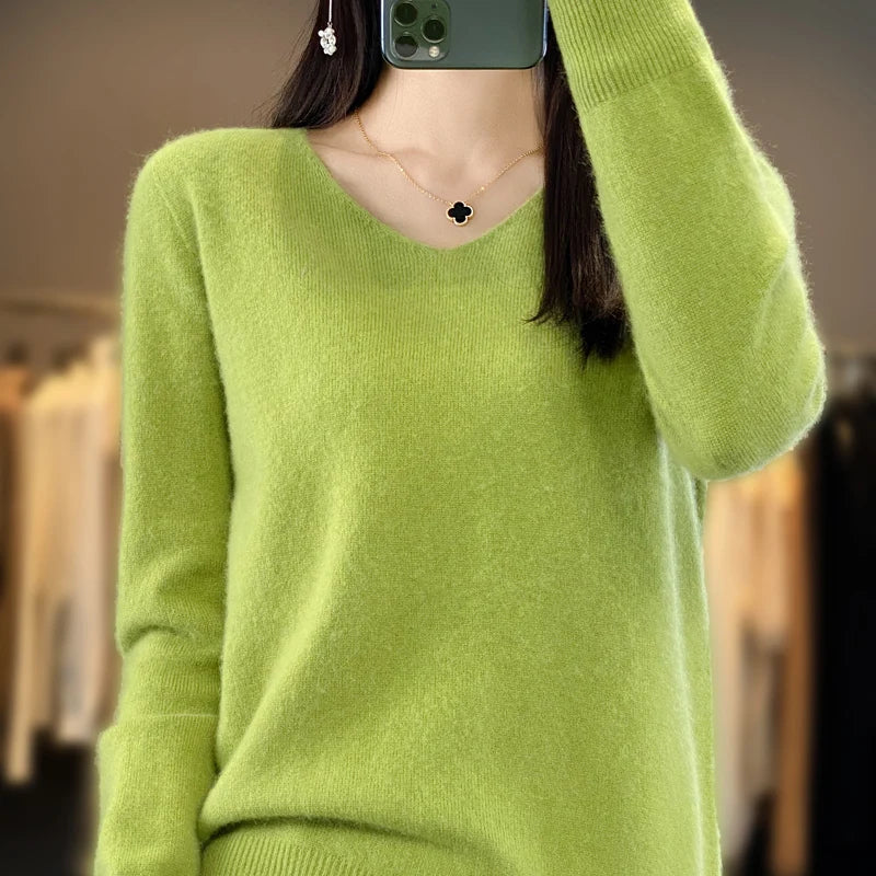 
                  
                    MOUNT New wool women's V-neck pullover sweater with fashionable design, casual knitted long...
                  
                