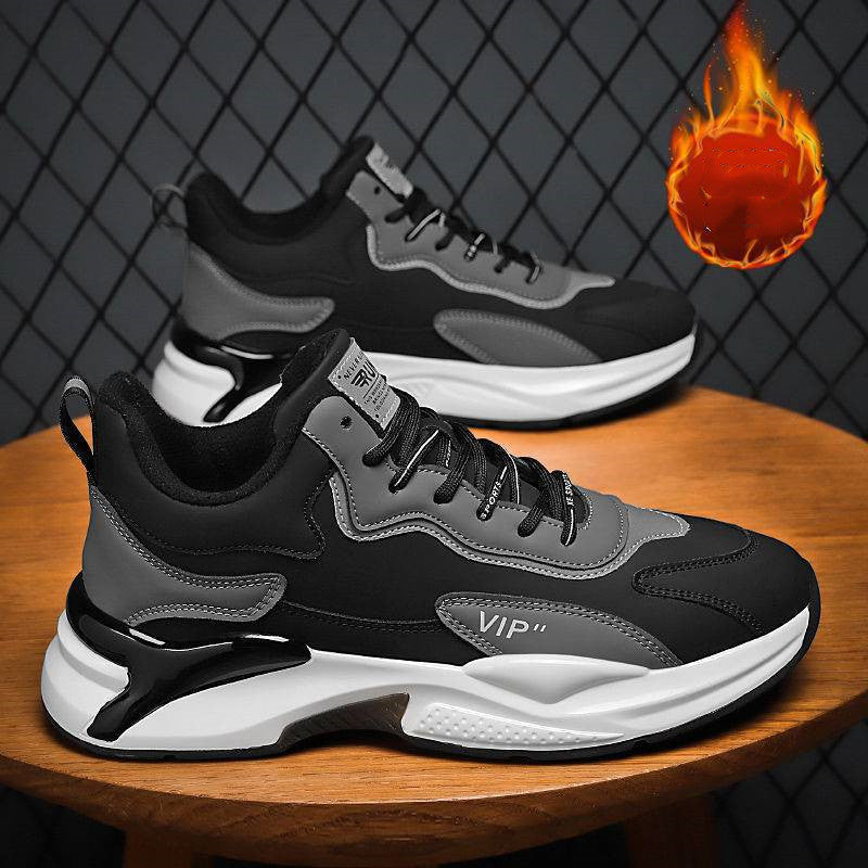 
                  
                    Fashion Black White Sneakers Casual Outdoor Lightweight Breathable Sports Shoes For Men
                  
                