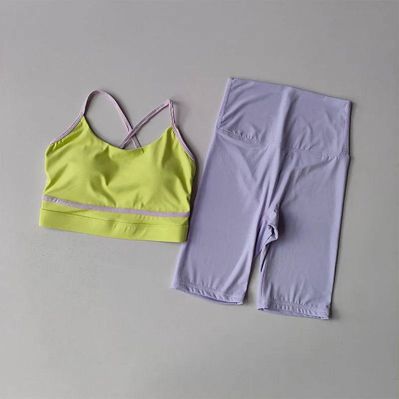 
                  
                    New Yoga Outfit Set Women's Fashionable Fitness Suit 2PCS Set Yoga Running Leggings Sports Bras Shorts Sportswear Clothing Suit
                  
                