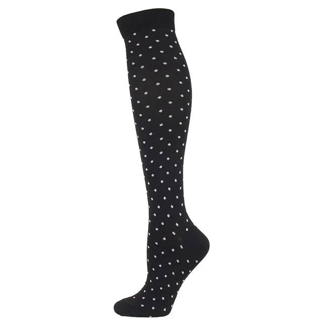 
                  
                    New Unisex Elastic Outdoor Compression Magic Stockings Women Breathable Nylon Fitness Sport Camping Soccer Stocking Protect Feet
                  
                