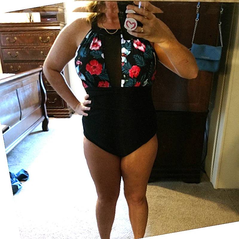 
                  
                    2024 Plus Size Swimwear Women One Piece Swimsuit Sexy Large Mesh 1 Retro Monokini Swimming Suit For Ladies Fat Bathing Suit 4XL
                  
                