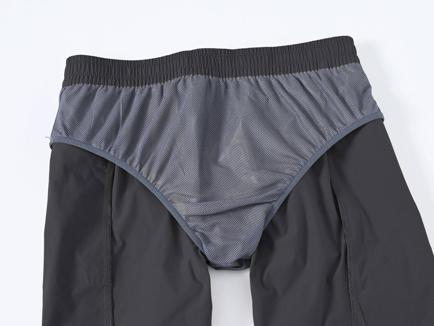 
                  
                    Men's Swim Shorts Board Trunks Quick Dry Swimwear Shorts with Mesh Lining and Zipper Pockets
                  
                