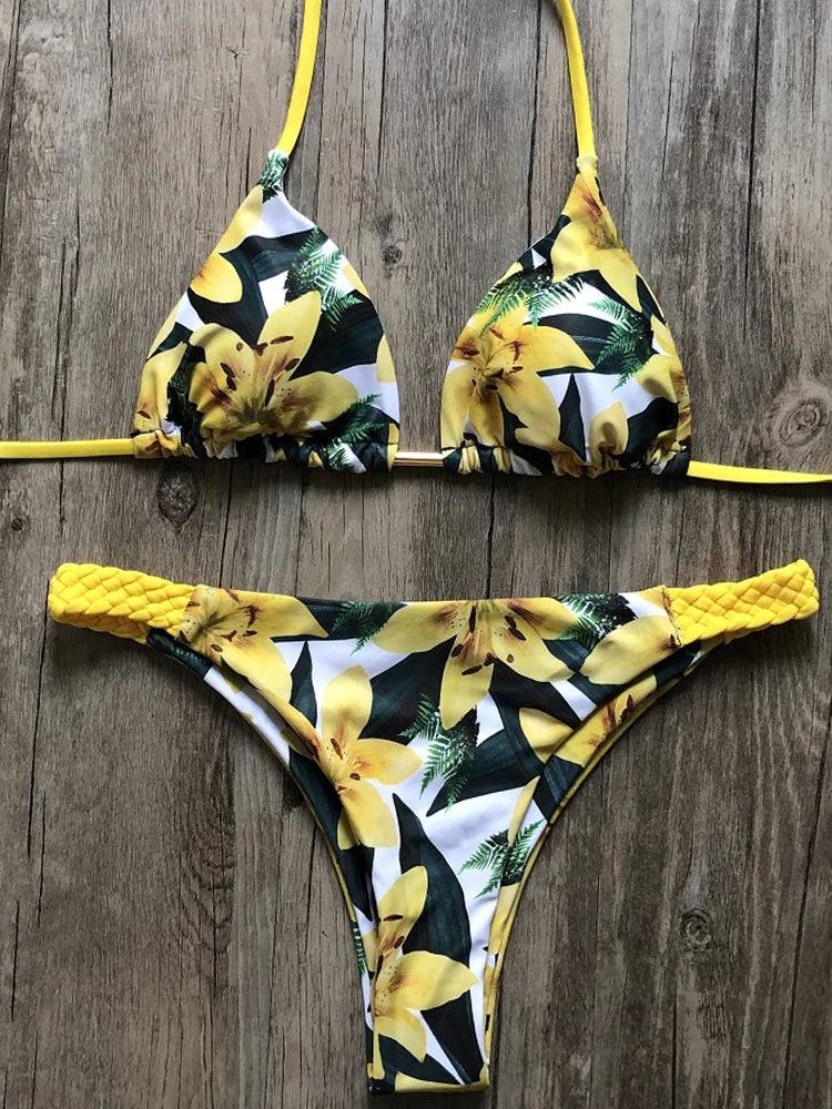 
                  
                    Sexy Floral Print Bikini 2023 Fashion Summer bathers Bathing Suit Bandage Swimsuit Women Halter Bikini Set Two-piece Suit New
                  
                