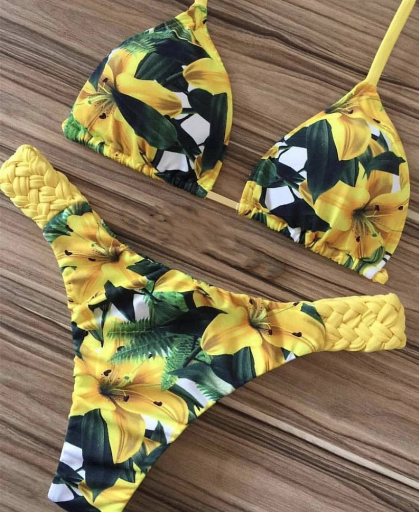 
                  
                    Sexy Floral Print Bikini 2023 Fashion Summer bathers Bathing Suit Bandage Swimsuit Women Halter Bikini Set Two-piece Suit New
                  
                