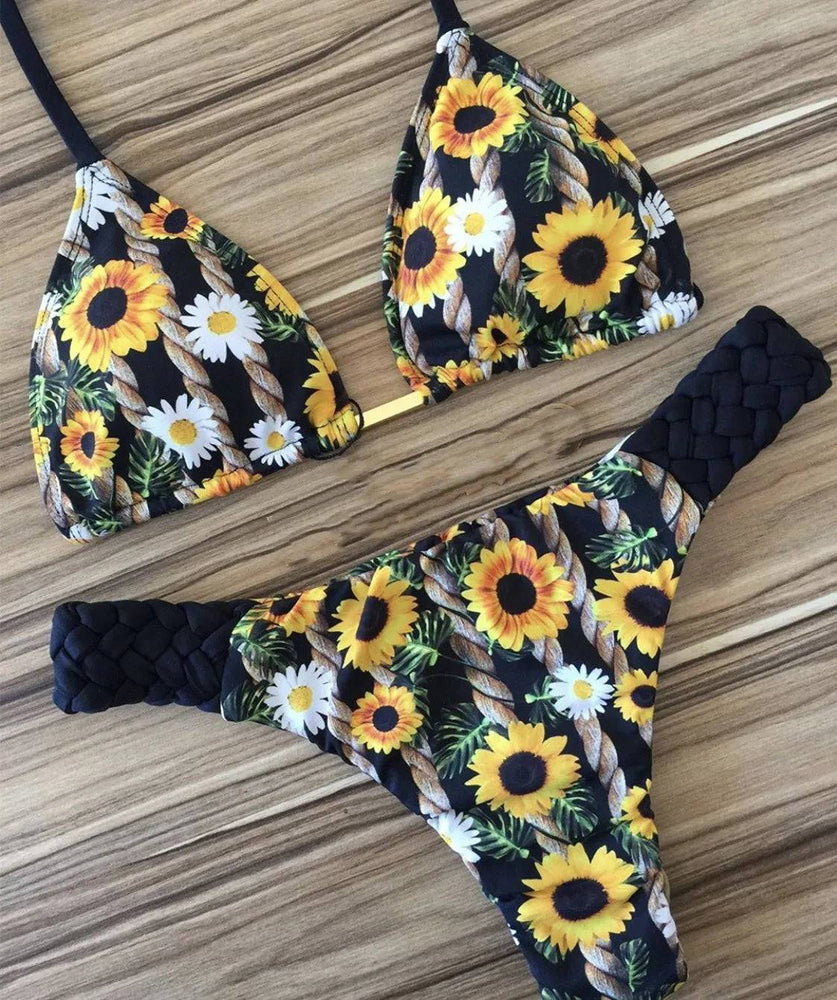 
                  
                    Sexy Floral Print Bikini 2023 Fashion Summer bathers Bathing Suit Bandage Swimsuit Women Halter Bikini Set Two-piece Suit New
                  
                