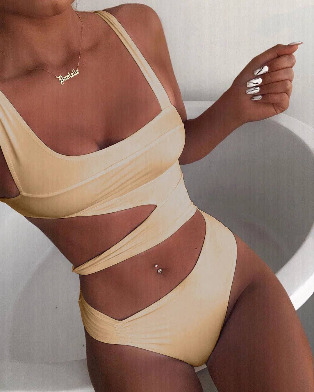 
                  
                    One-Piece Suits Sexy Bikini 2024 Solid Swimsuit Women Swimwear Push Up Bikini Sets Bathing Suit Summer Beach Wear Swimming Suits
                  
                