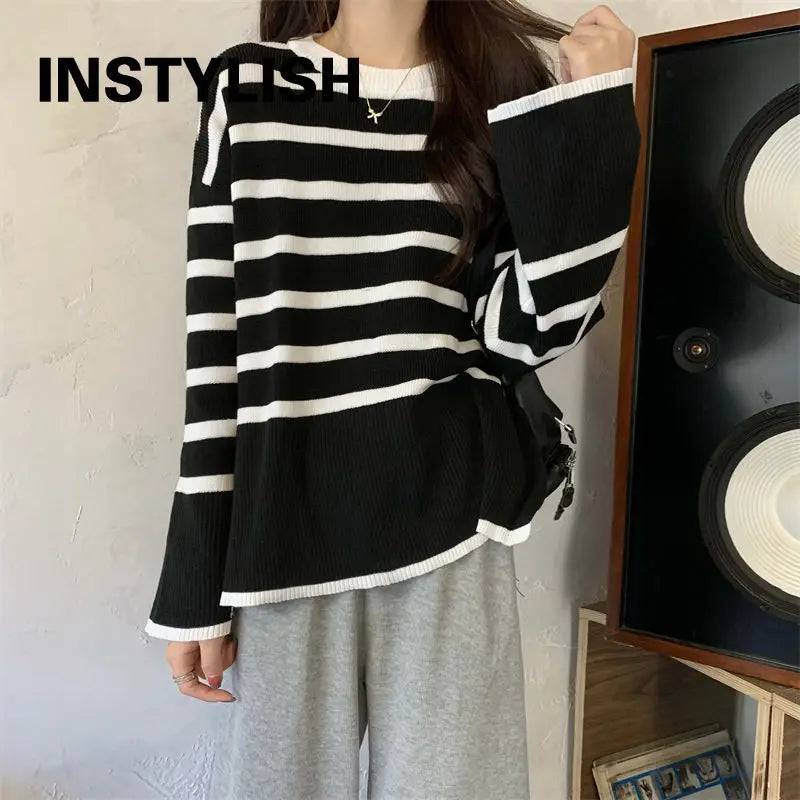 
                  
                    Korean Striped Loose Sweater Women Autumn Winter Elegant Harajuku Knitted Pullover Retro O Neck Oversized Tops Streetwear Jumper
                  
                