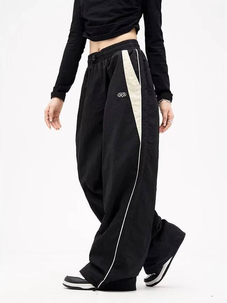 
                  
                    Y2k Wide Leg Cargo Pants Women Casual Loose Drawstring Trousers Streetwear Hip Hop Sweatpants 2024 Female Vintage Baggy Joggers
                  
                