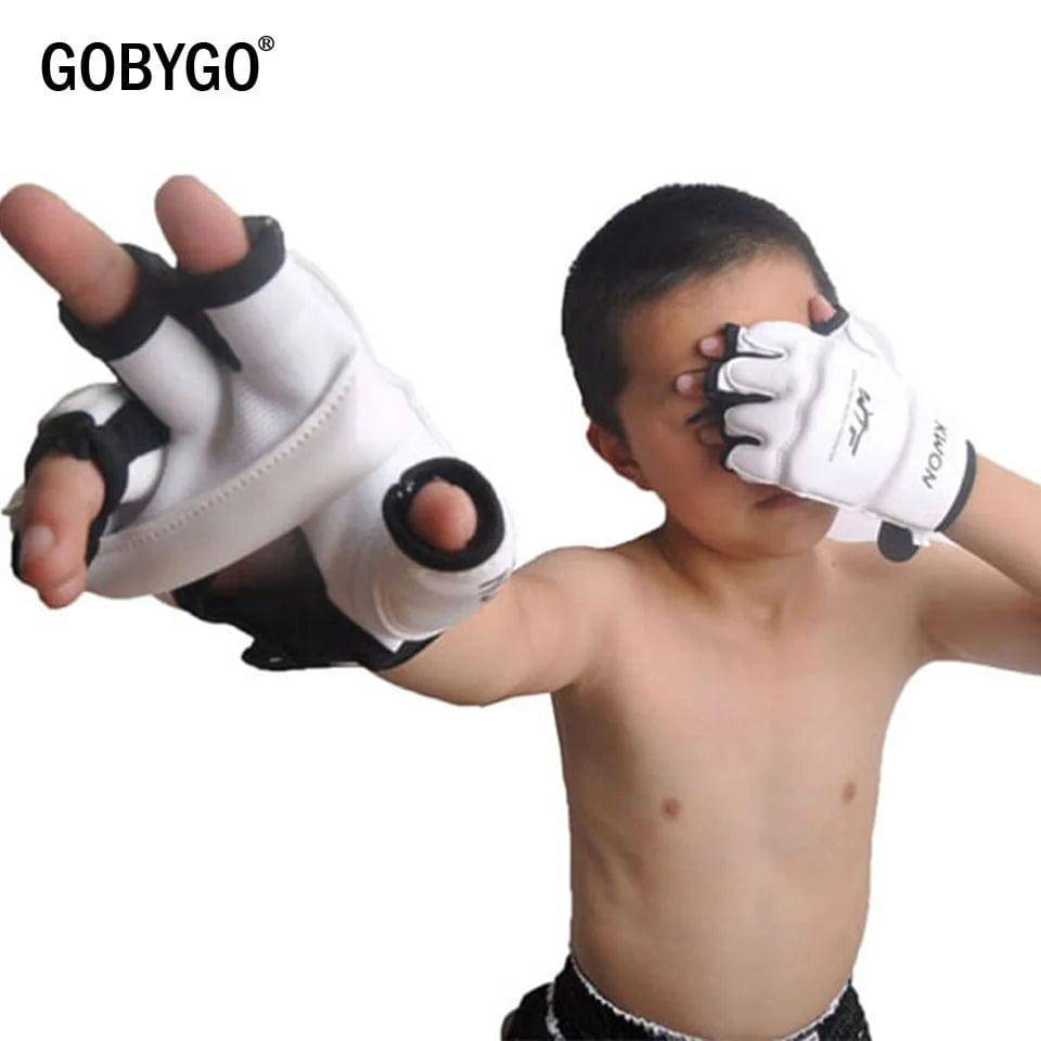 
                  
                    GOBYGO Half Fingers Kids Sandbag Training Boxing Gloves PU Leather Fitness Sparring Taekwondo Gloves Fighting Hand Protector
                  
                