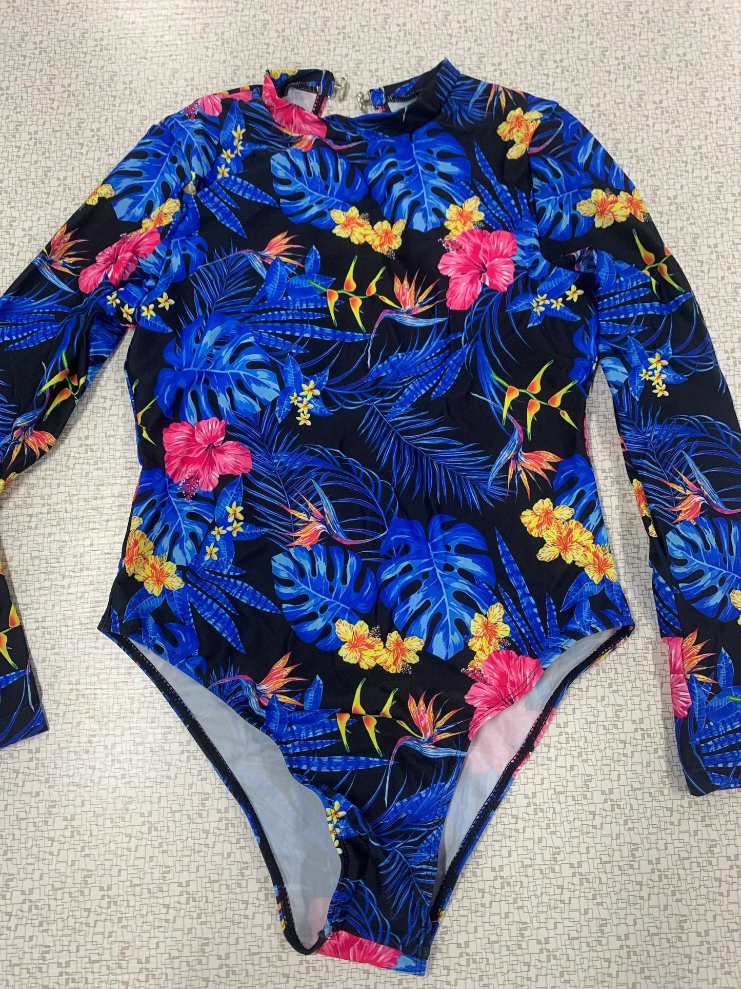 
                  
                    NADANBAO Women Long Sleeves One Piece Swimsuits Sexy Backless Swimwear Printing Body Suits Bathing Suit Summer Beach Wear
                  
                