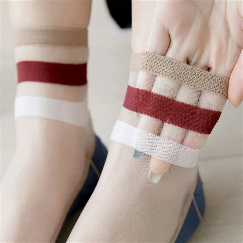 
                  
                    Fashion Lace Transparent Crystal Socks Women Patchwork Striped Comfy Sheer Silk Harajuku Funny Socks 2019 New Calcetines Mujer
                  
                