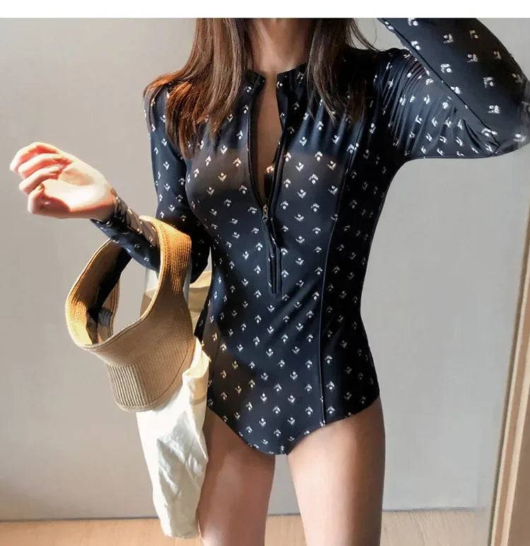 
                  
                    2024 Sexy Swimsuit Long Sleeve Sunscreen Diving Suit Slim Belly Covering One-Piece Swimming Suit
                  
                