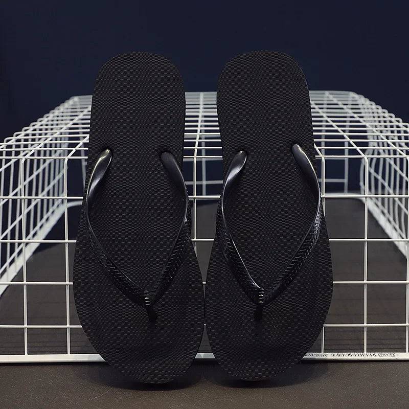 
                  
                    Solid Color Non-slip Leisure Couple Slippers Women Summer Beach Slippers Outdoor Women Flip Flops Breathable Beach sandals women
                  
                